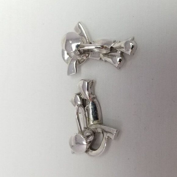 Vintage Rhinestone Clip On Earrings, Silver Tone Screw Back Retro Design - Picture 3 of 6
